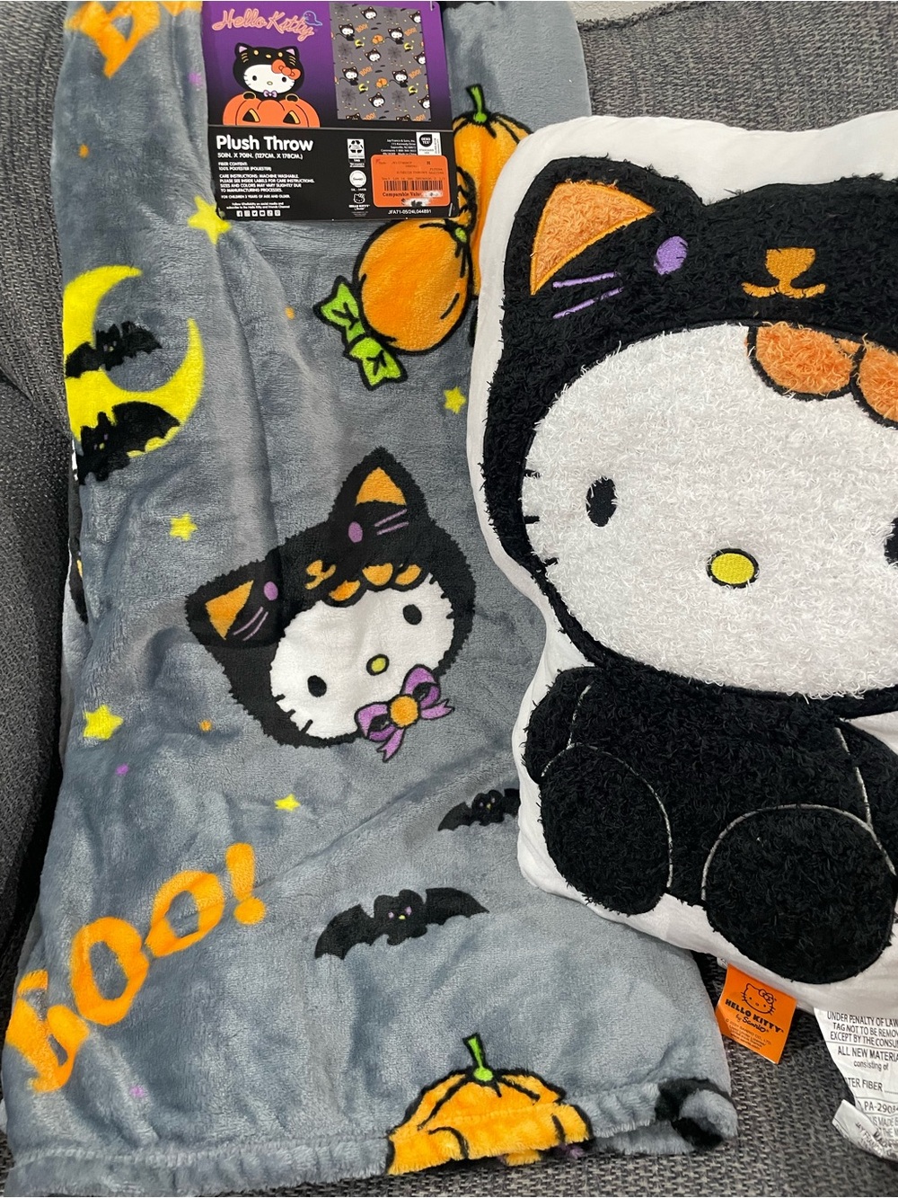 Hello Kitty Halloween Plush Throw Blanket and Pillow Bundle